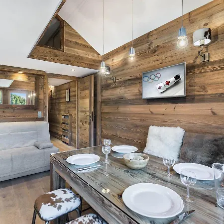 Fonctionnel A Meribel Avec Mezzanine, Balcon, Et A Proximite Des Pistes - Fr-1-565-35 * Les Allues
